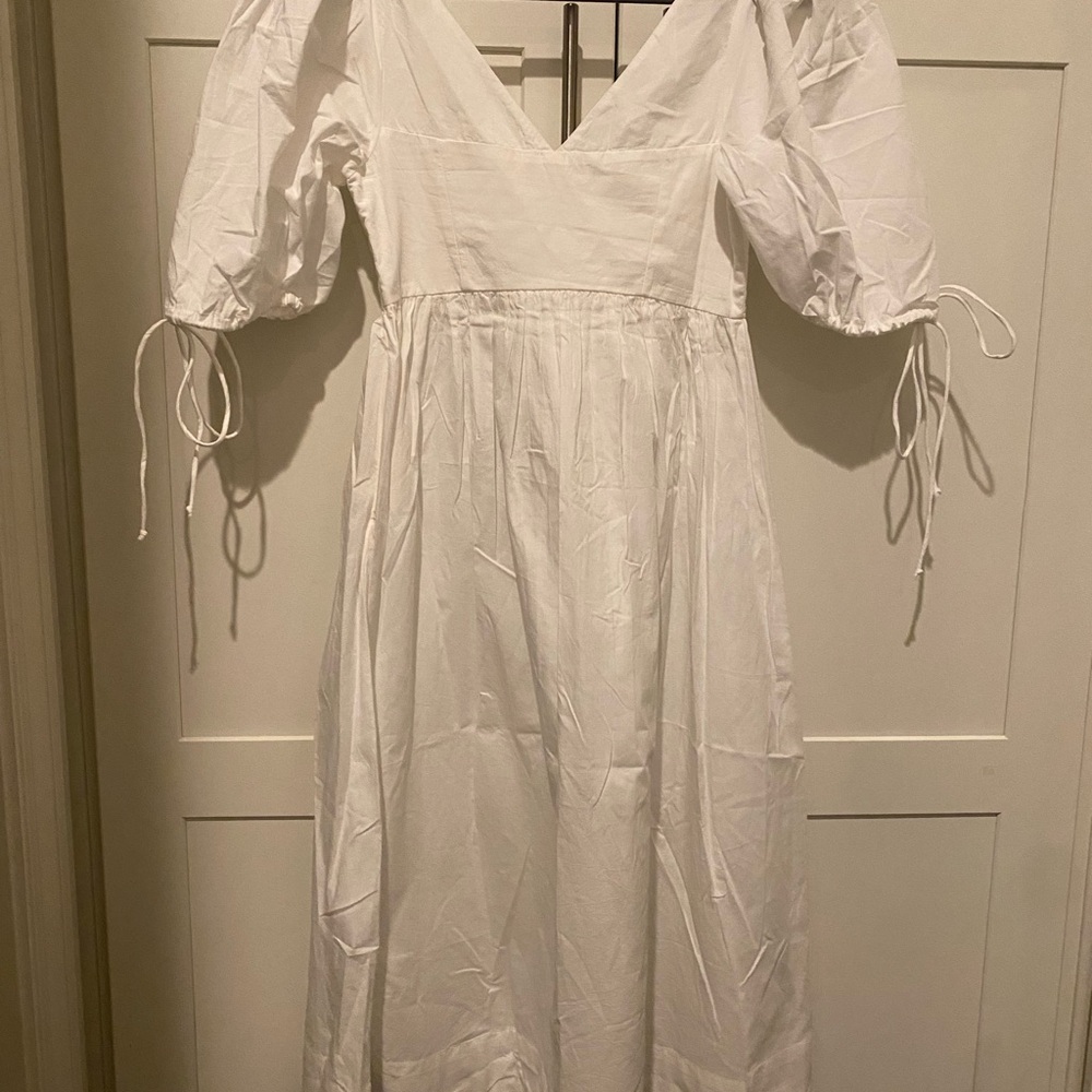 BNWT for love and lemons white puff sleeve dress - Picture 5 of 6